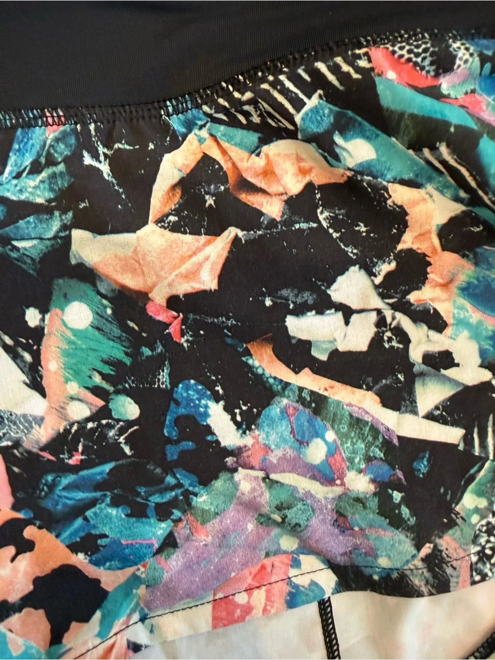 lululemon athletica Black Waistband Multicolor Abstract Running Shorts
